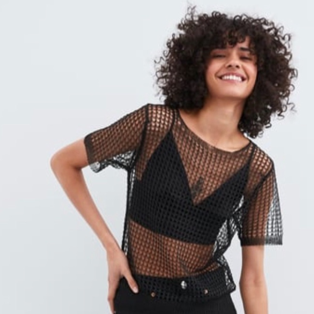 Textured mesh weave top